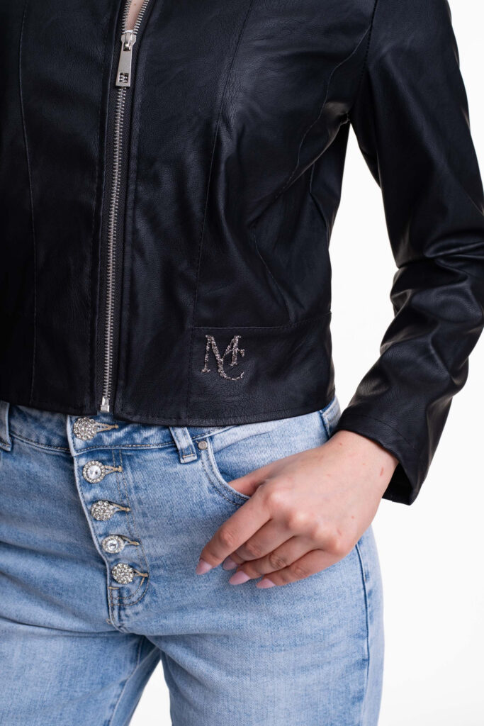 Bunda Mayo Chix nelson